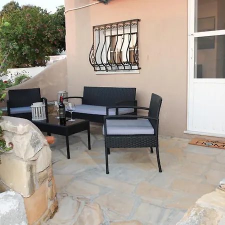 Ioli Luxury Apartment Gourna Exterior photo